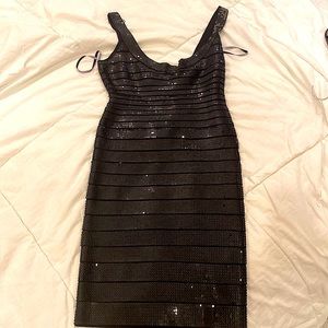 Stunning Herve BRAND NEW in Black/Combo Sequin